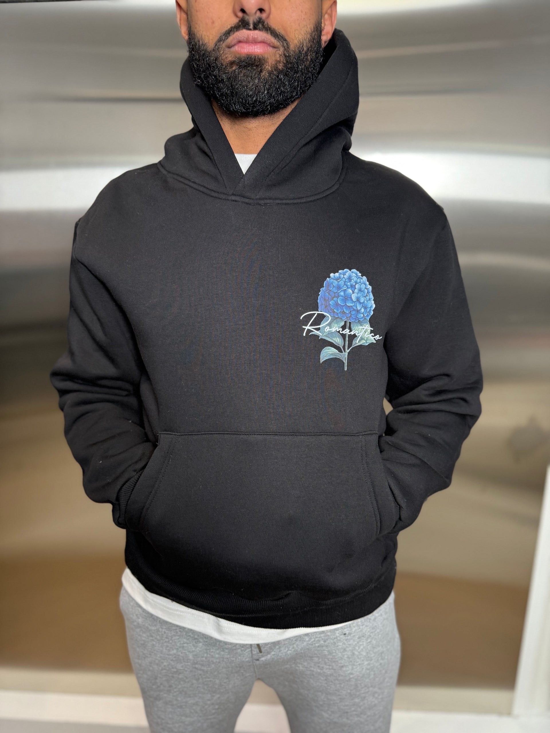 Pull Romantico Noir