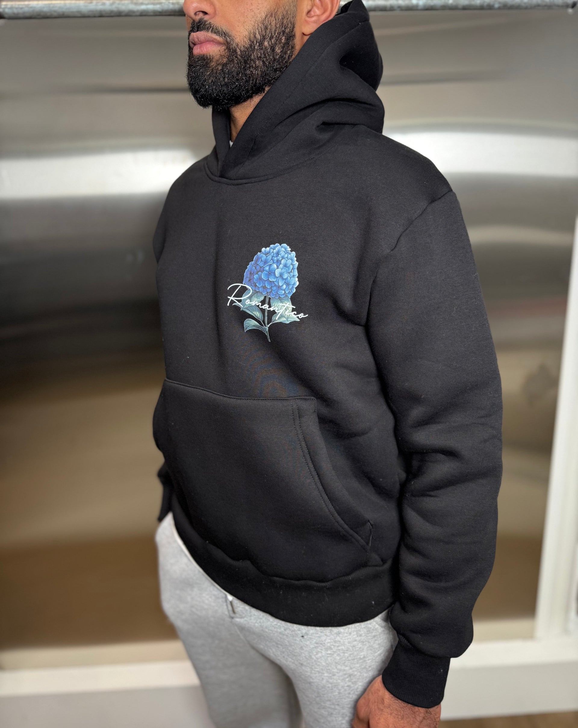 Pull Romantico Noir