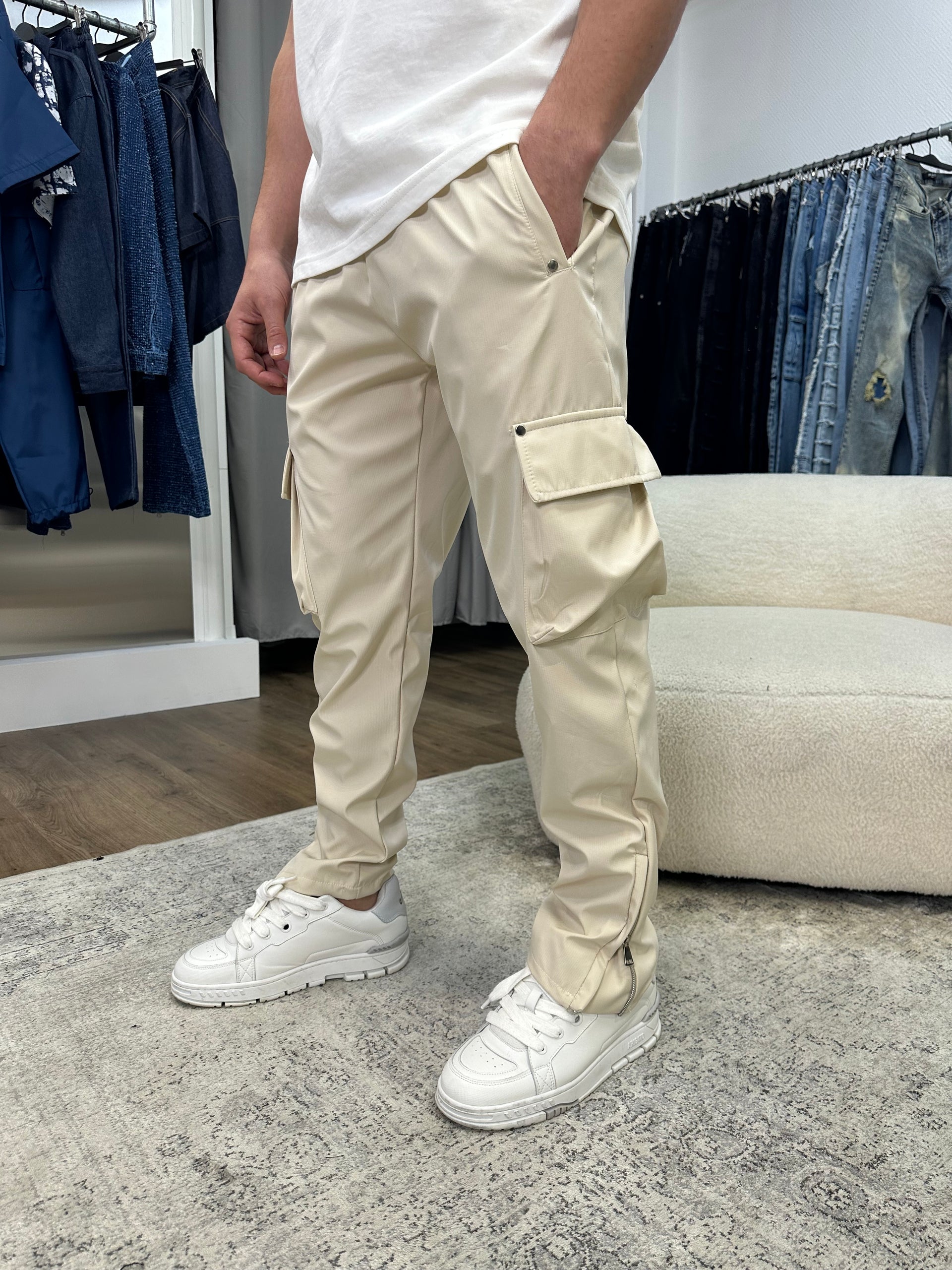 Cargo zippé beige