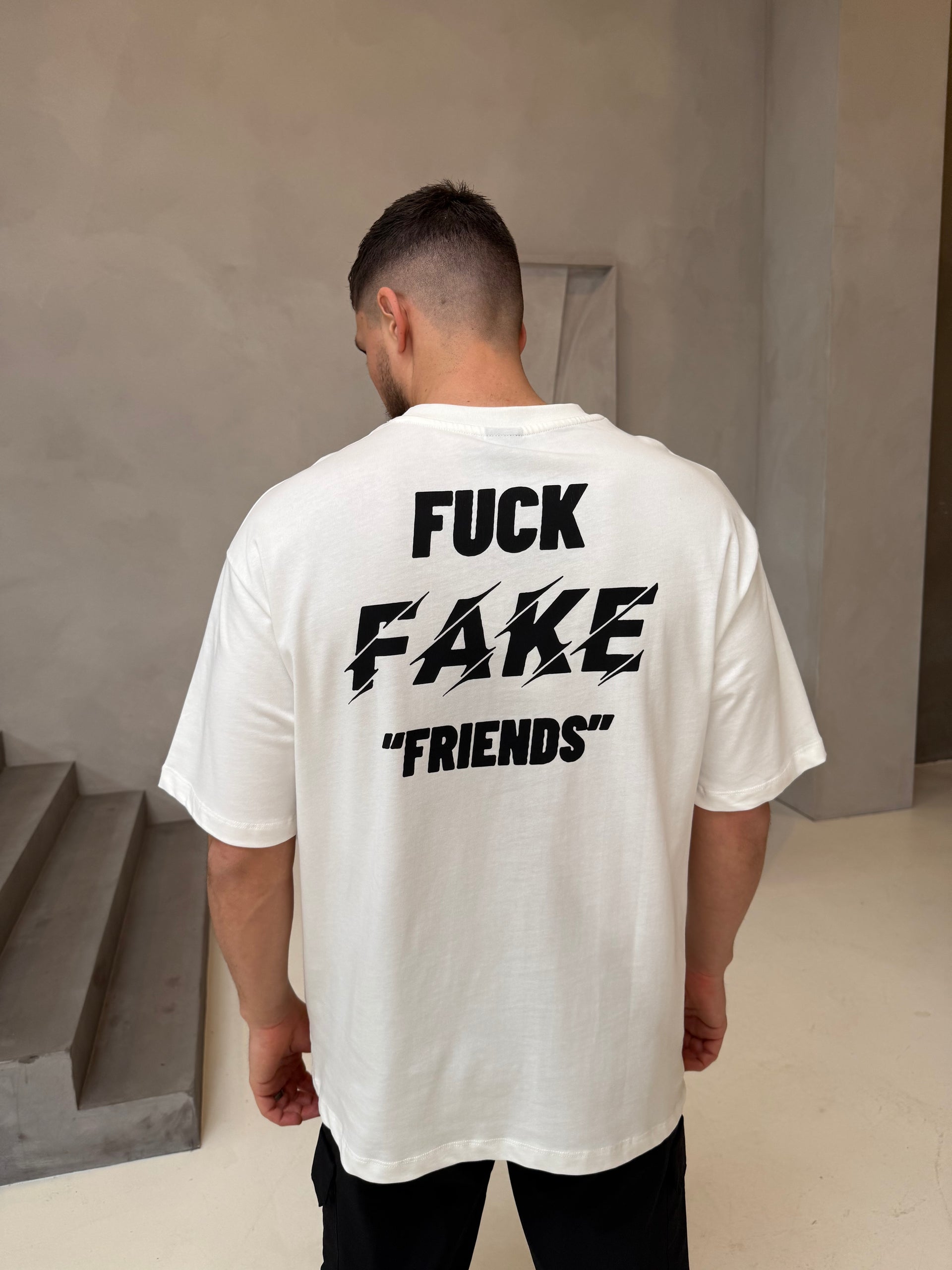 T-shirt FAKE FRIENDS blanc