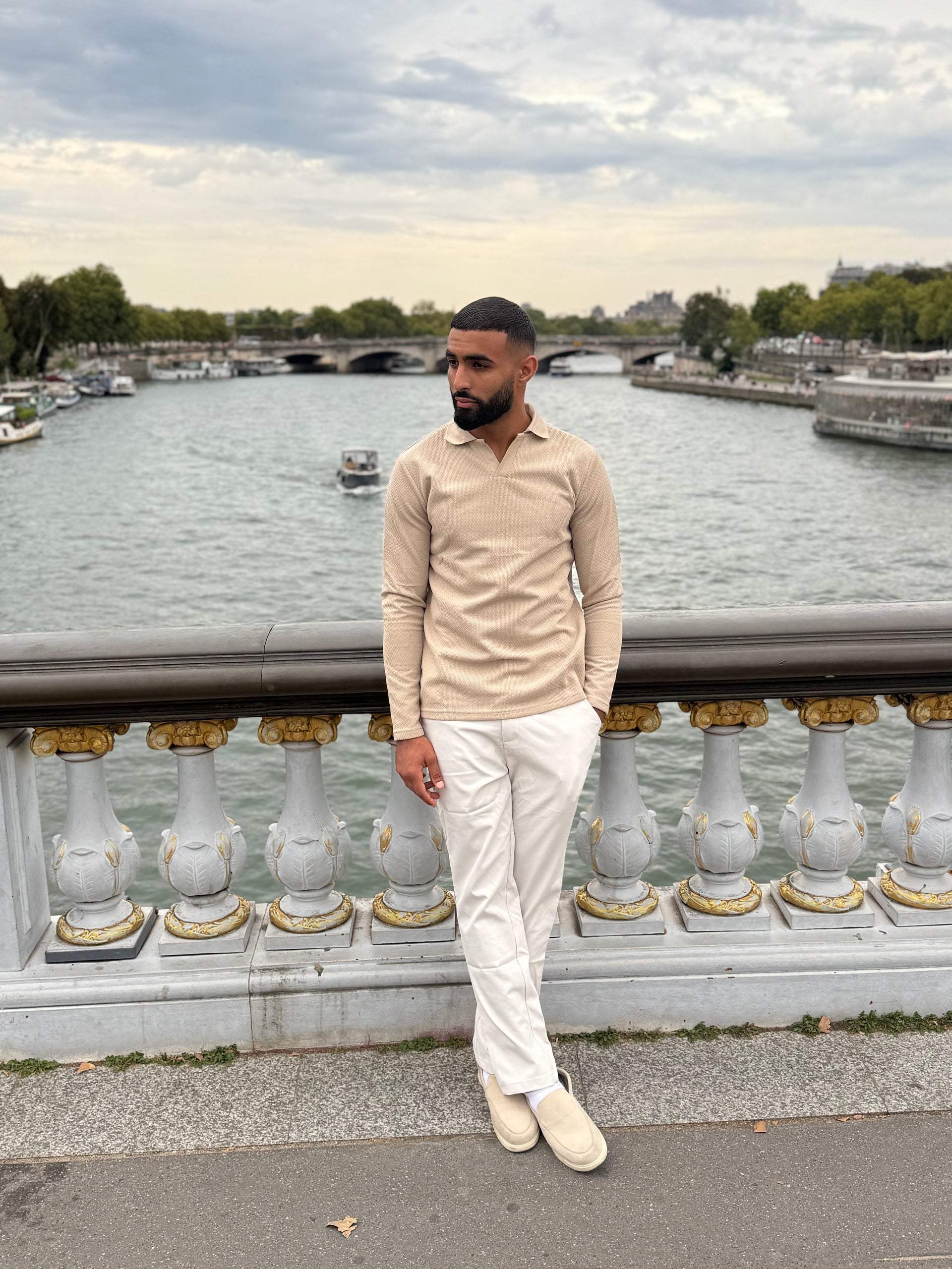 Ensemble parisien beige