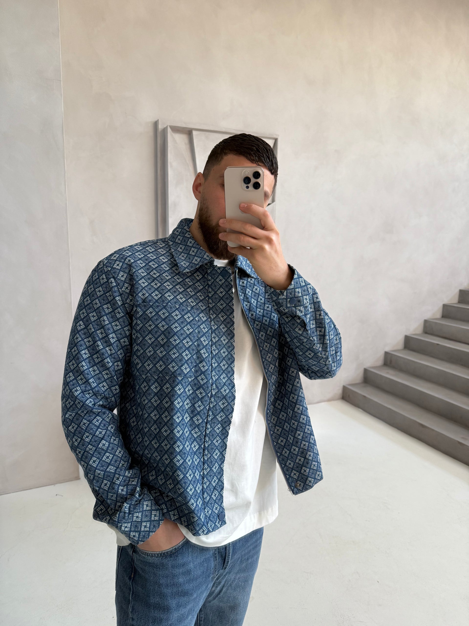 Veste à motif bleu