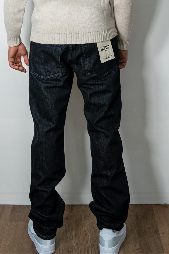 Jean regular noir foncé