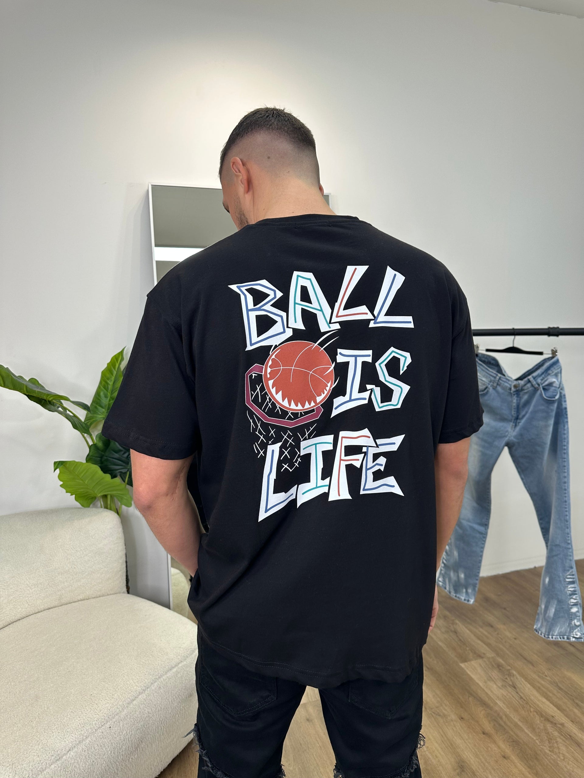 T-shirt Ball is Life