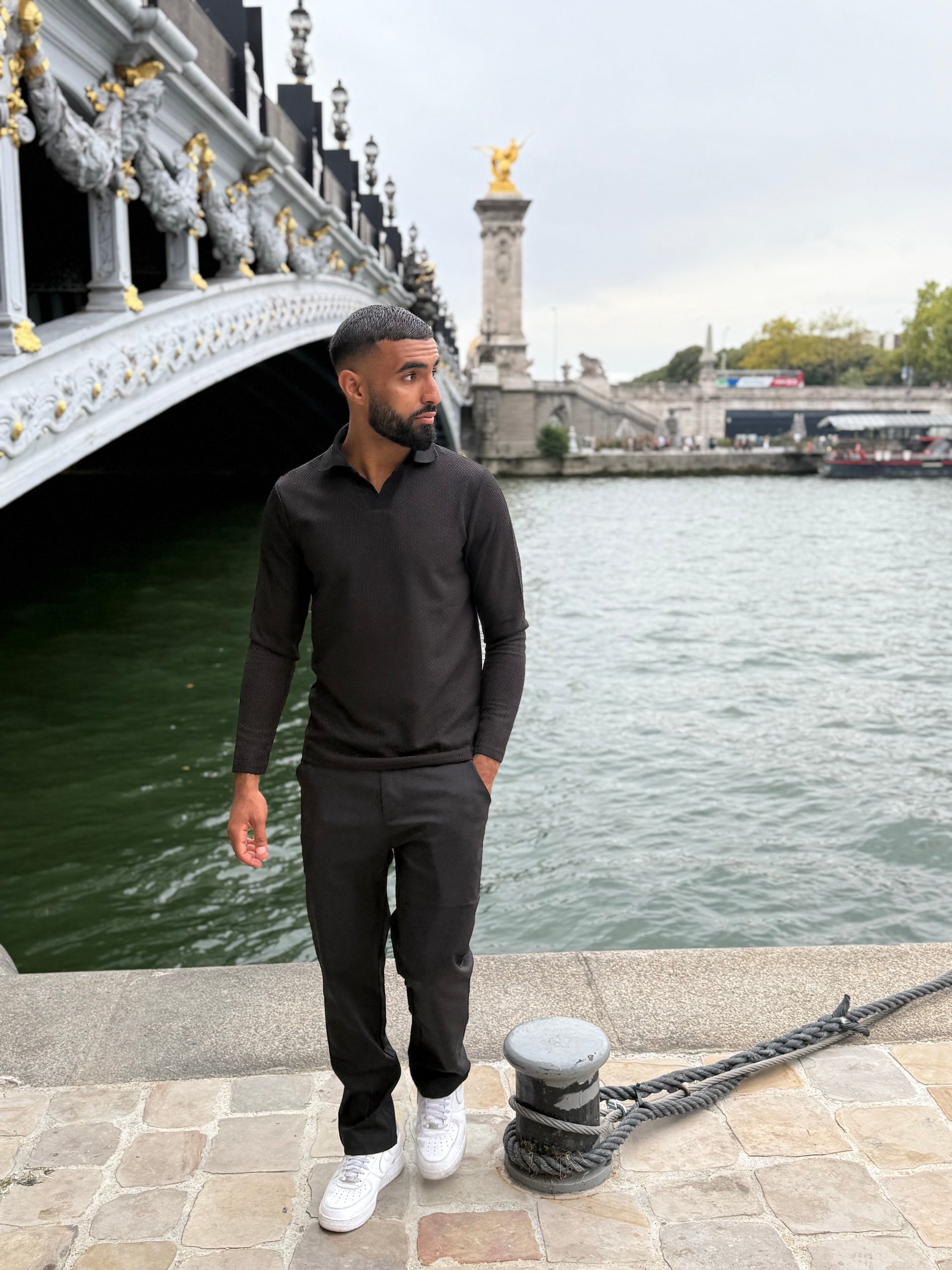 Ensemble parisien noir