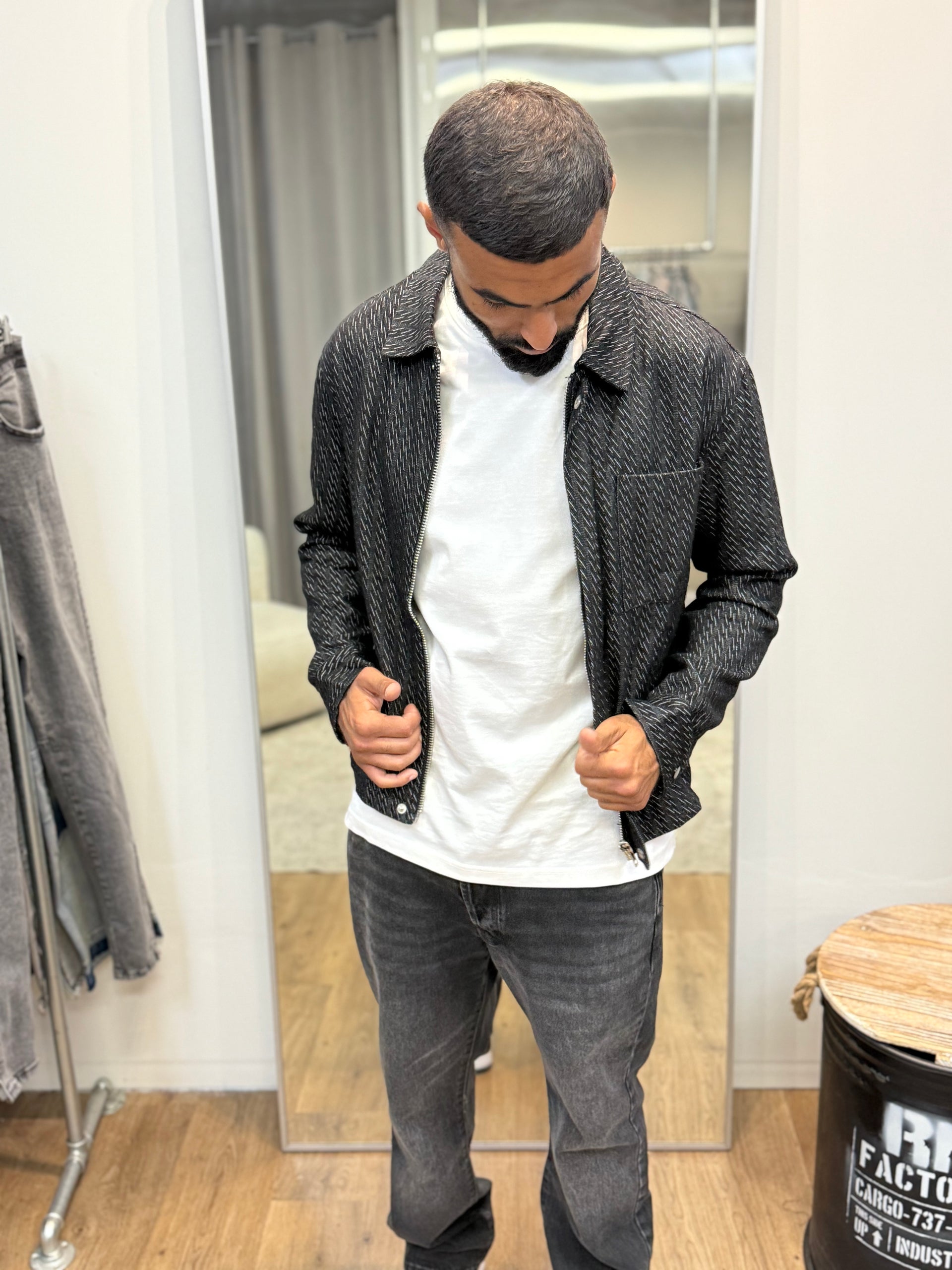 Veste motif noir