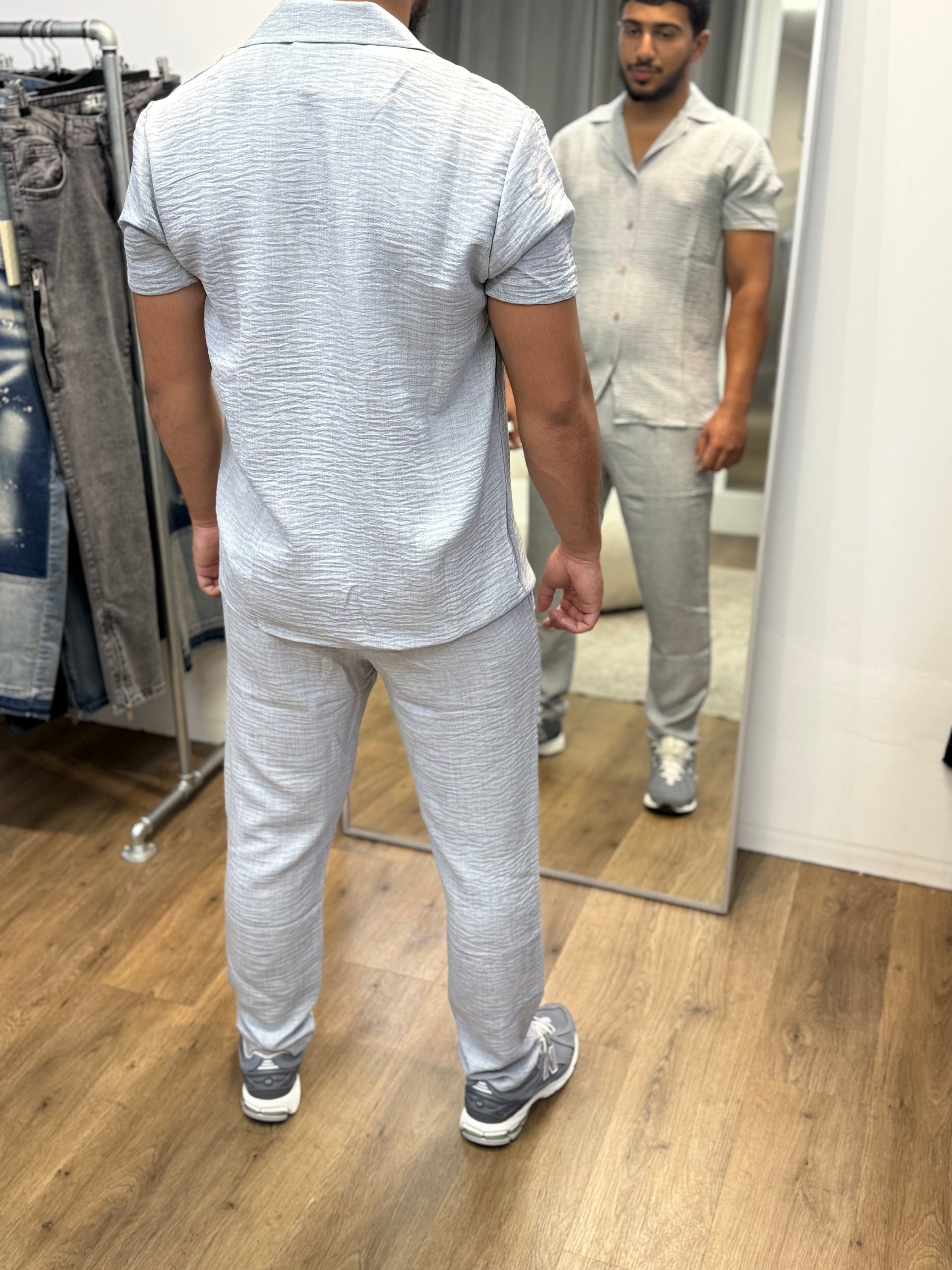 Ensemble en lin gris bleuté