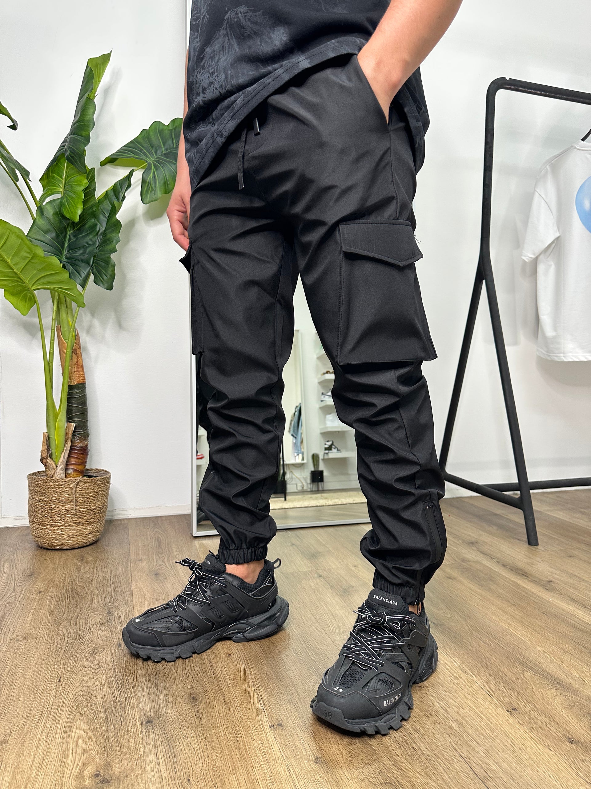 Cargo MIO black